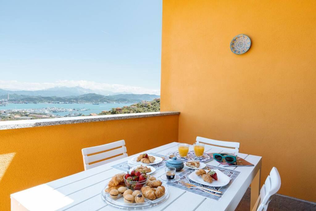 شقة Piccapiana Sea View Attic Flat لا سبيتسْيا المظهر الخارجي الصورة